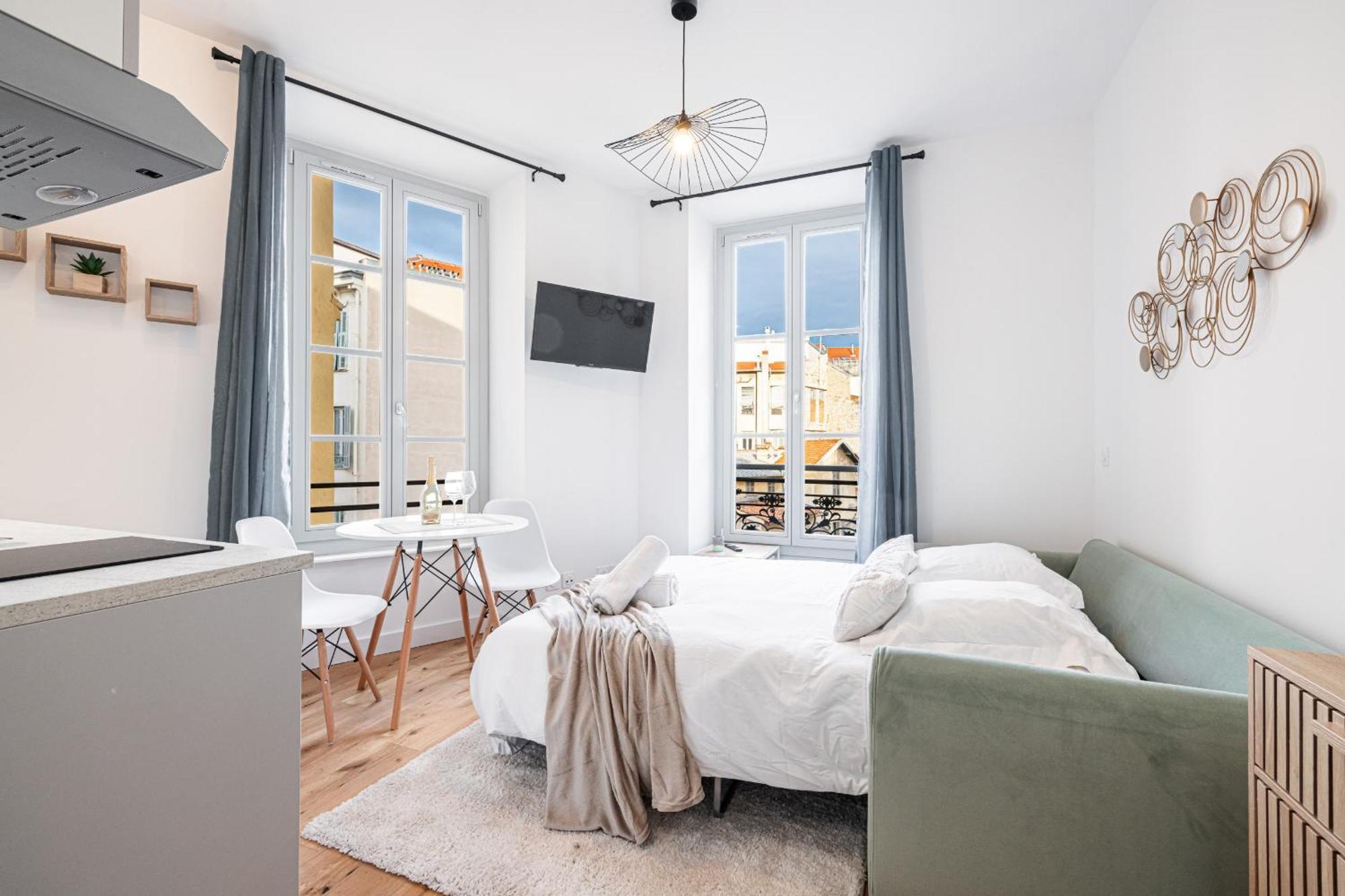 Apartment Charming Center 302 *